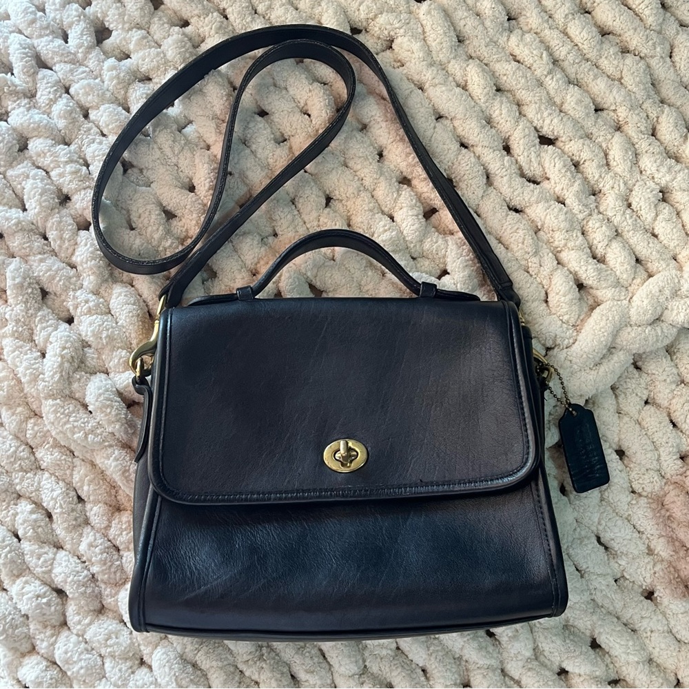 Coach Court 9870 Turnlock Black Leather Bag